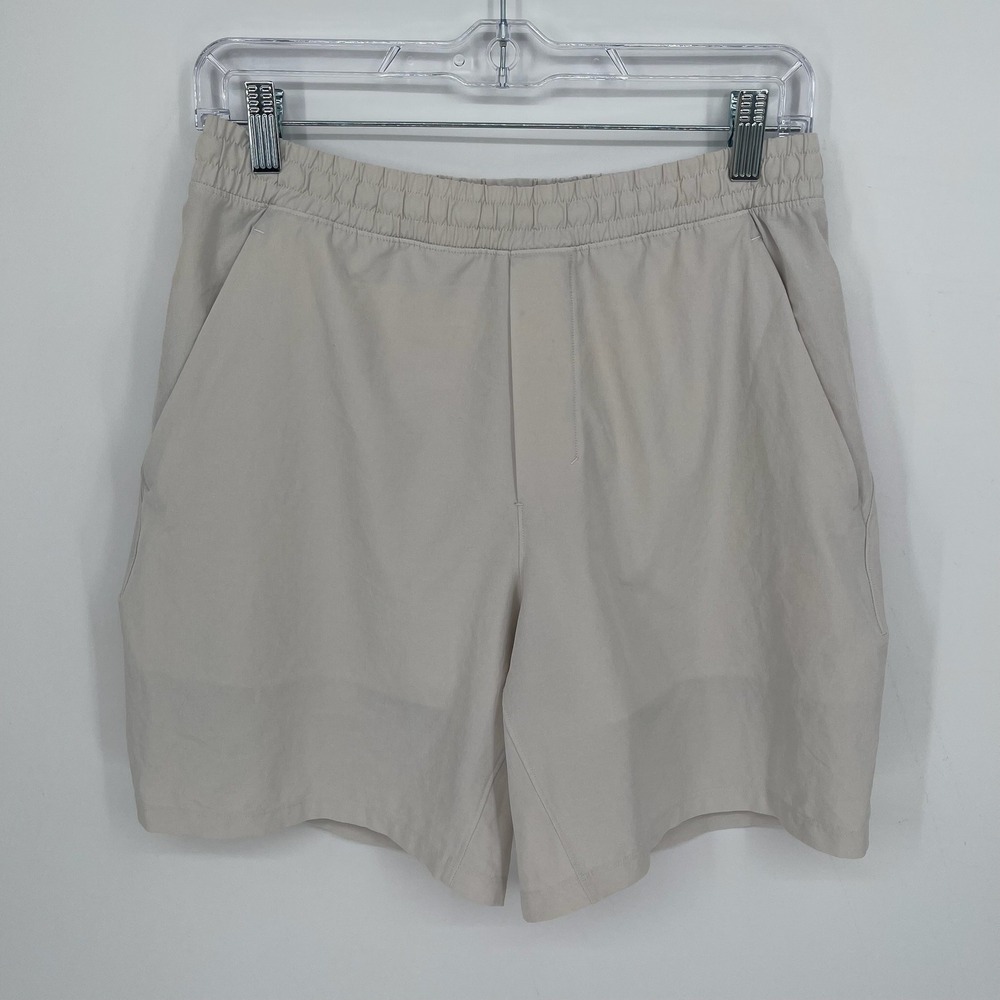 Lululemon Women's Beige Mesh‎ Trim Active Athletic Shorts Size 6-8
